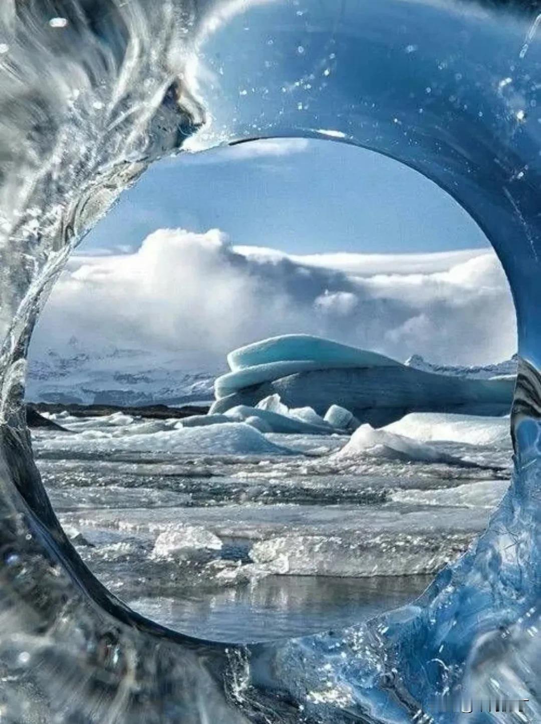 霜染大地白娟绸。