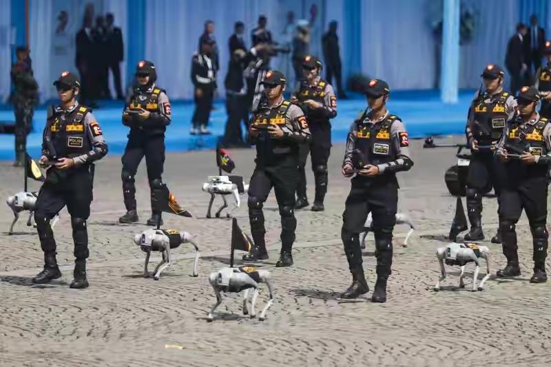 彻底反转！印尼放弃西方装备，转头全力选择中国，背后真相太现实
 
谁也没想到，常