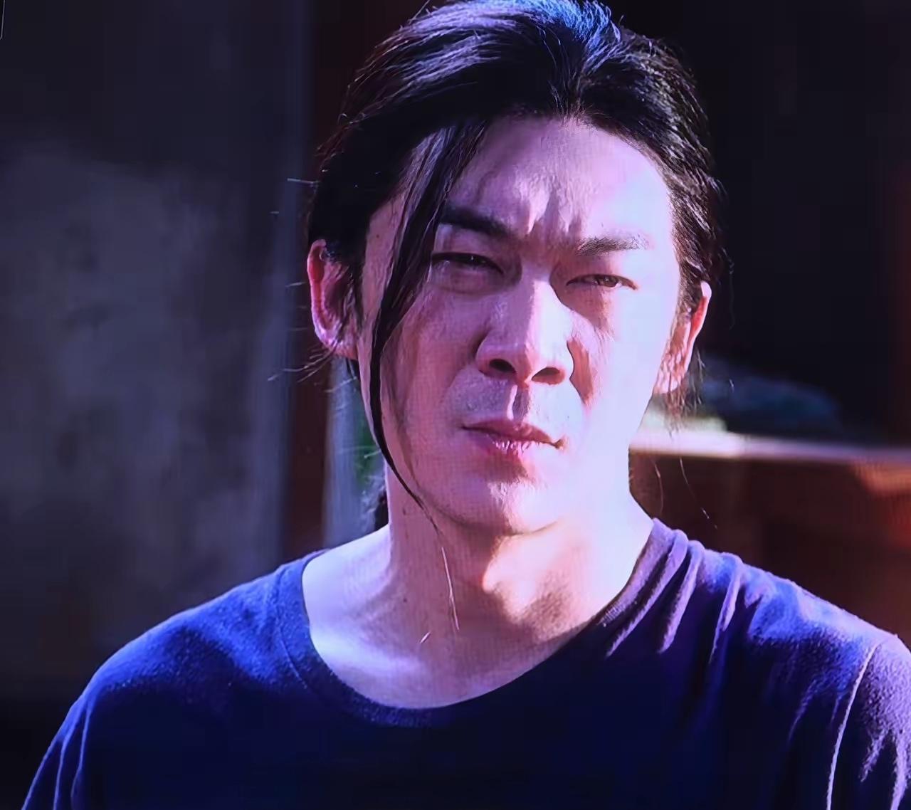 追剧《冬去春来》 东去春来小旅馆里住的那几个文艺青年都是什么玩意儿？死了一只猫，