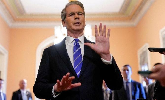 美国财长贝森特终于说了句大实话！很多人以为，中国最大的底牌是稀土。错了！真相是，