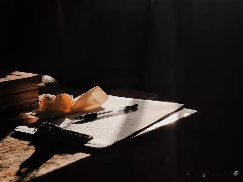 普通人如何靠写作逆袭? 普通人如何靠写作逆袭?
别被“写作要天赋要高学历”的说法