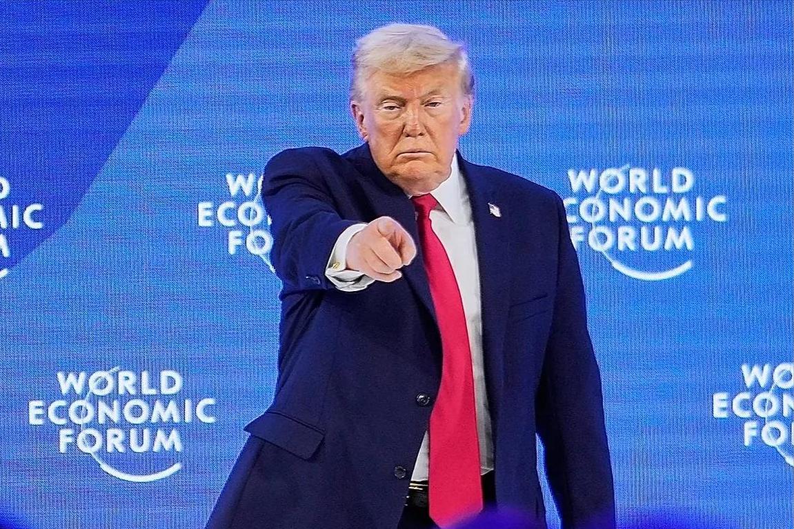 ·美国这是真的不想装了。
 
特朗普一声令下，全美多所顶尖理工科大学，要在8月底