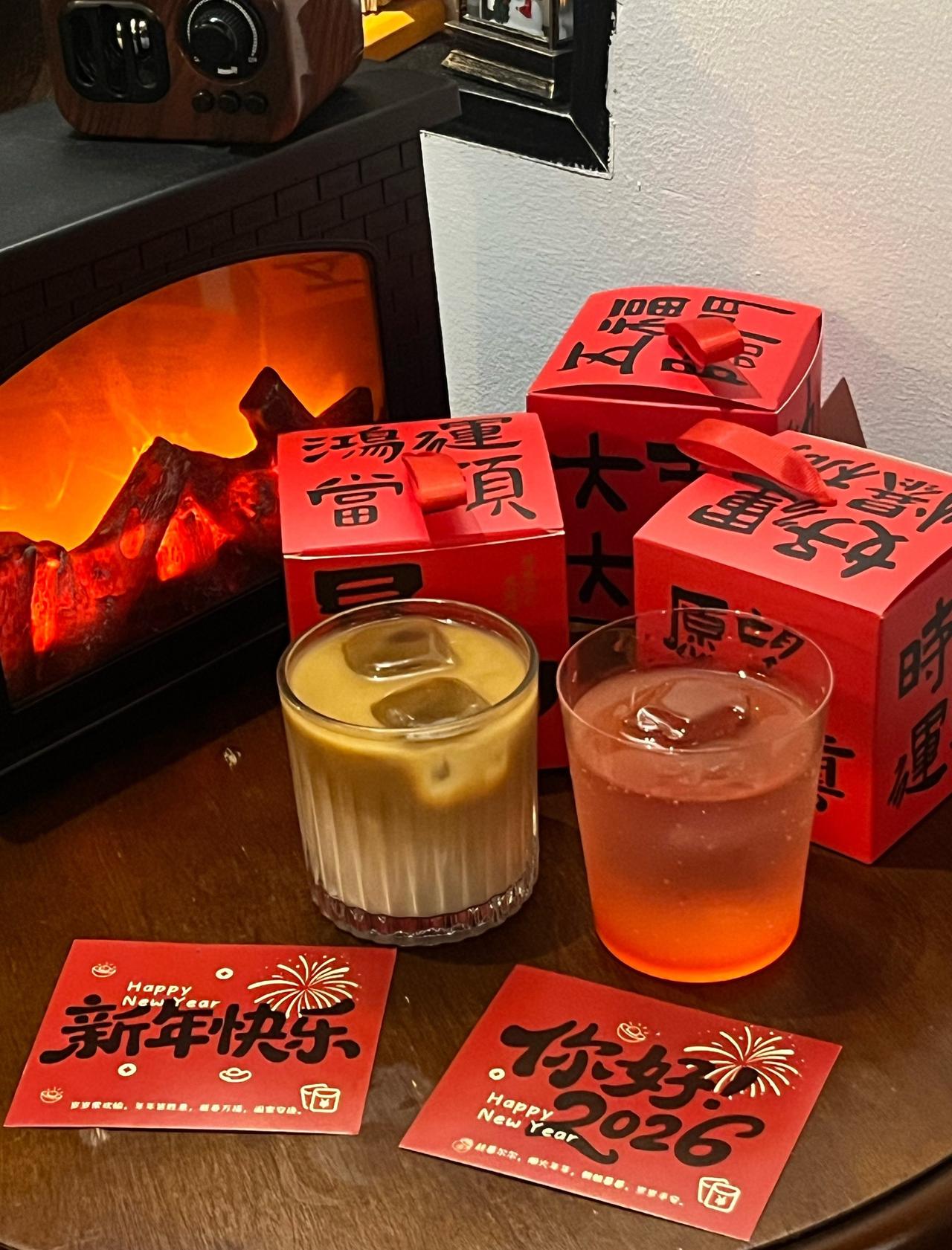 📍广州 ALONE•日咖夜酒
广州体育西路｜一家藏在六运小区里面的咖啡店☕️