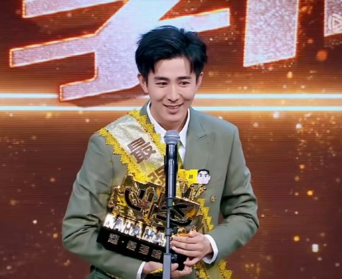 喜剧大会散会  不知不觉《喜剧大会》也要到尾声了，感觉这部综艺可以算喜综里的“养