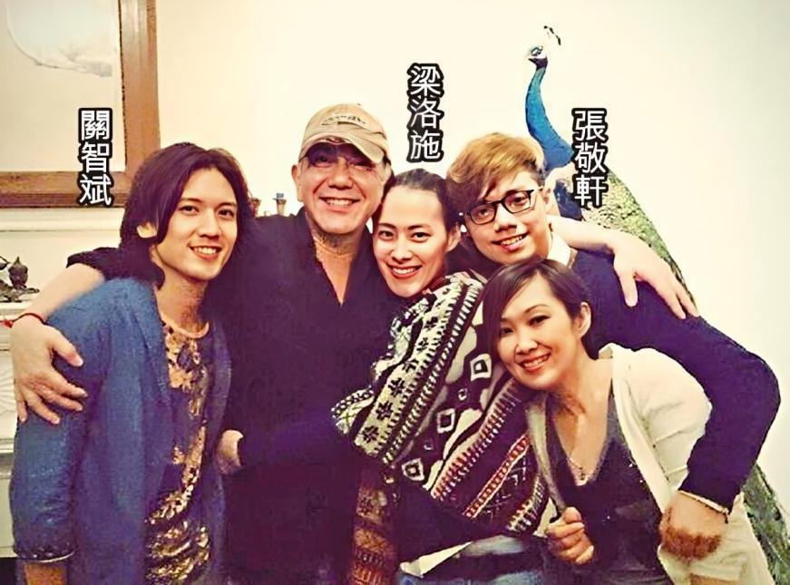 当英皇不顾争议力保张敬轩的消息传来，就像一颗石子打破了娱乐圈表面的平静。这不禁让