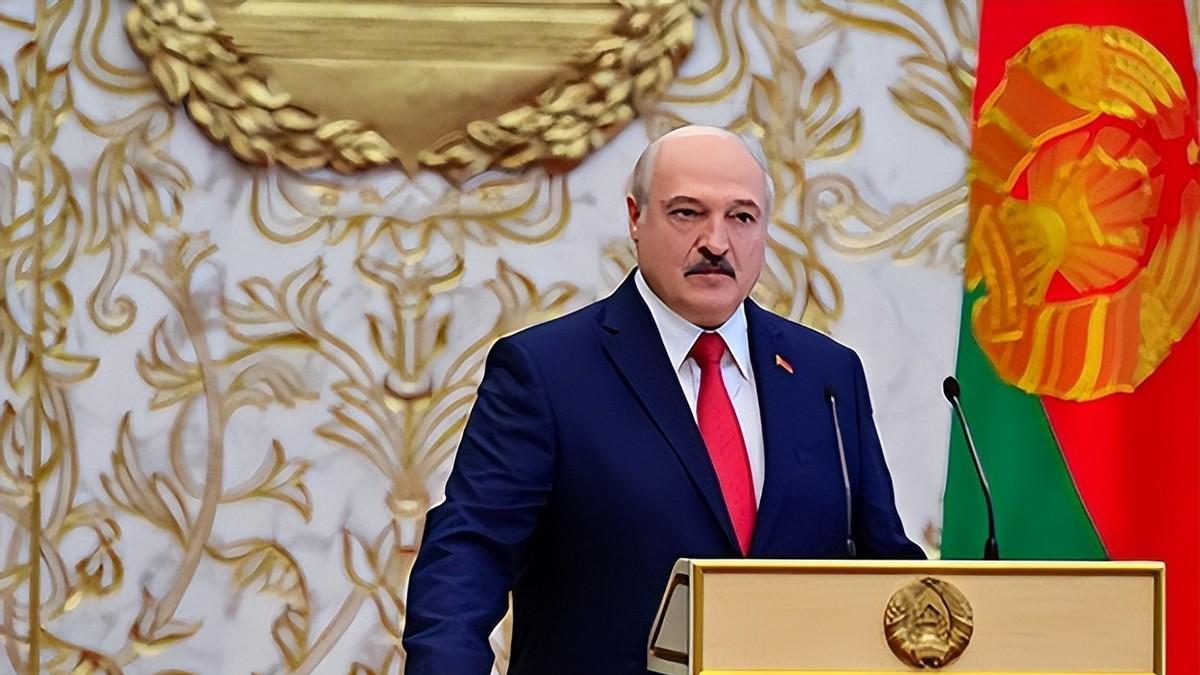 快讯！快讯！
 
据多家媒体报道，白俄罗斯方面突然宣布了对华移交一条军工生产线的