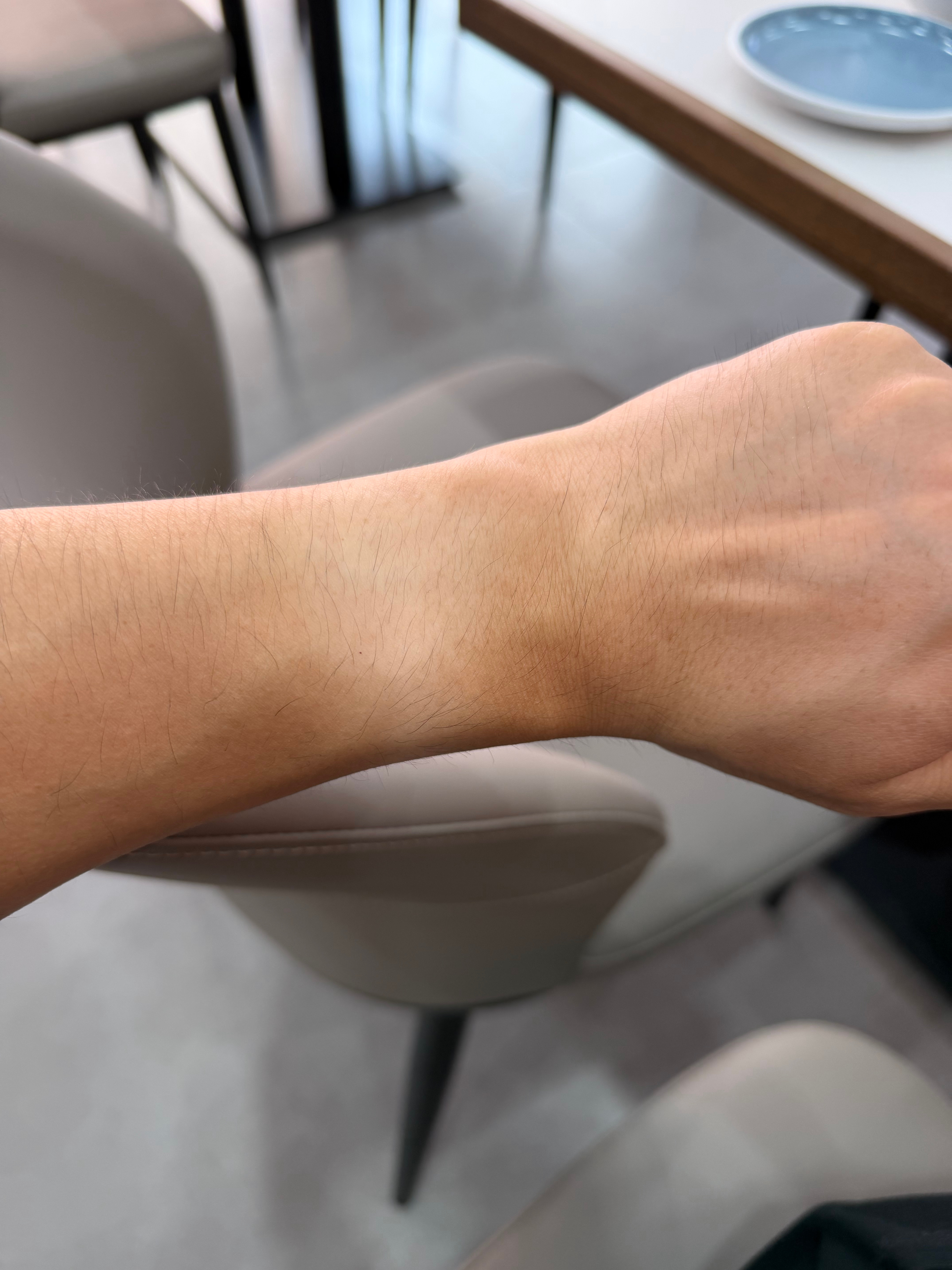 我说今天怎么忘带点啥，原来是没带表。突然发觉Apple Watch也并不是刚需了