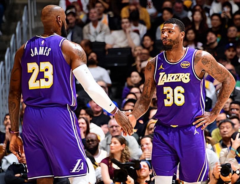 全明星后，湖人球员on/off值：
1、詹姆斯，+10.5（在场+9.9，不在场