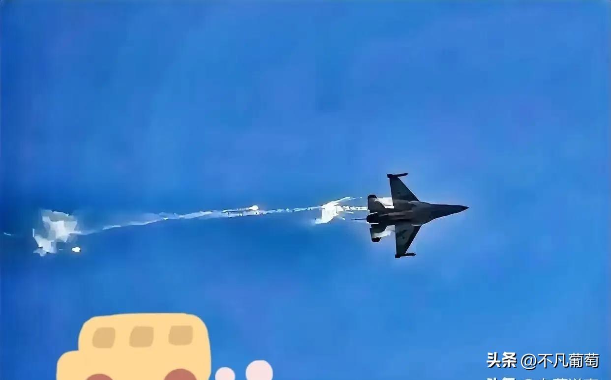 伊朗空军出动了。
当地时间3月1日，伊朗伊斯兰共和国军队发表声明称，伊朗空军对波