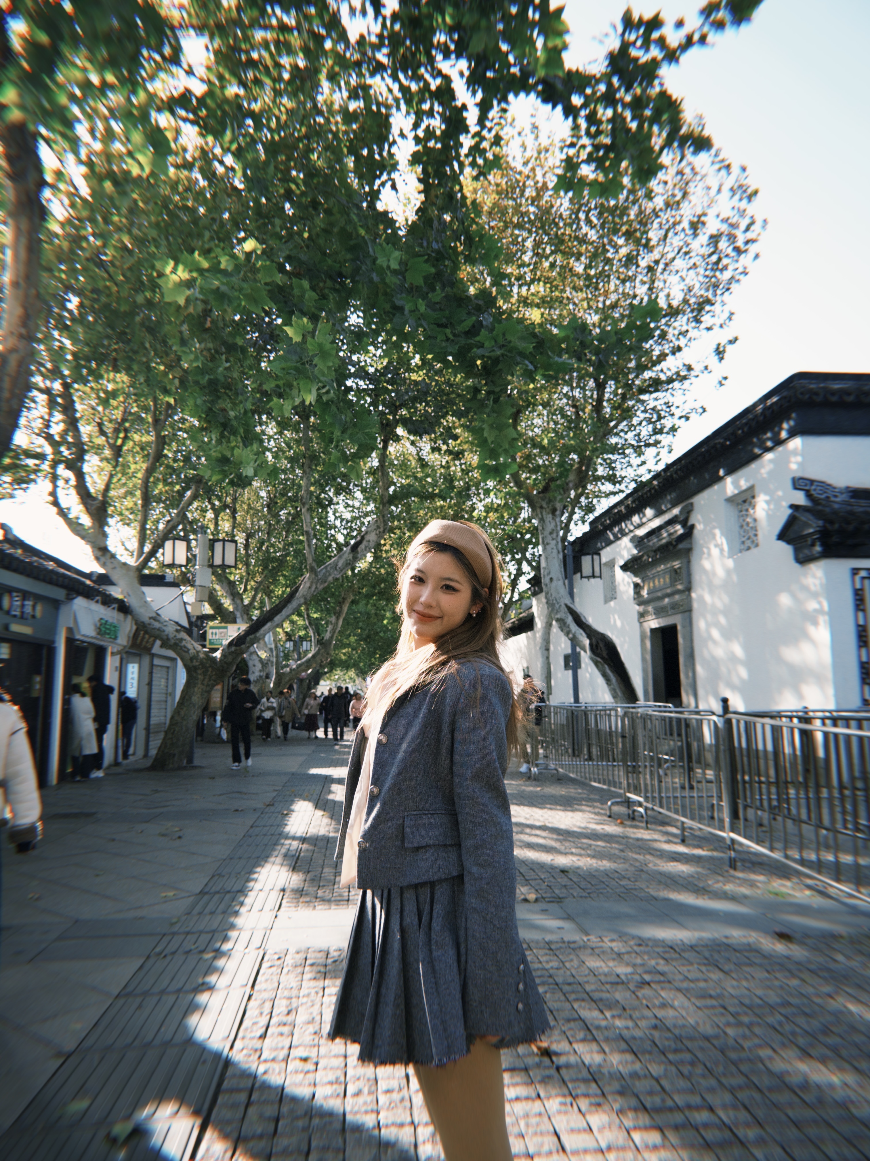 是谁拿到大嫂签名照啦！有粉丝想要嘛周末开大嫂同款ES6出去玩啦，nomi真的太可