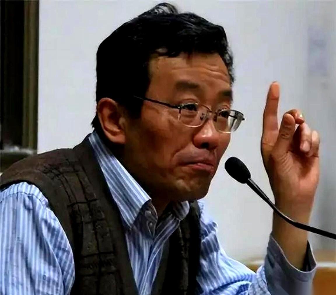 我跟你说啊，今天刷手机，刷到王德峰教授那些话，简直是当头棒喝！他说我们现在这个社