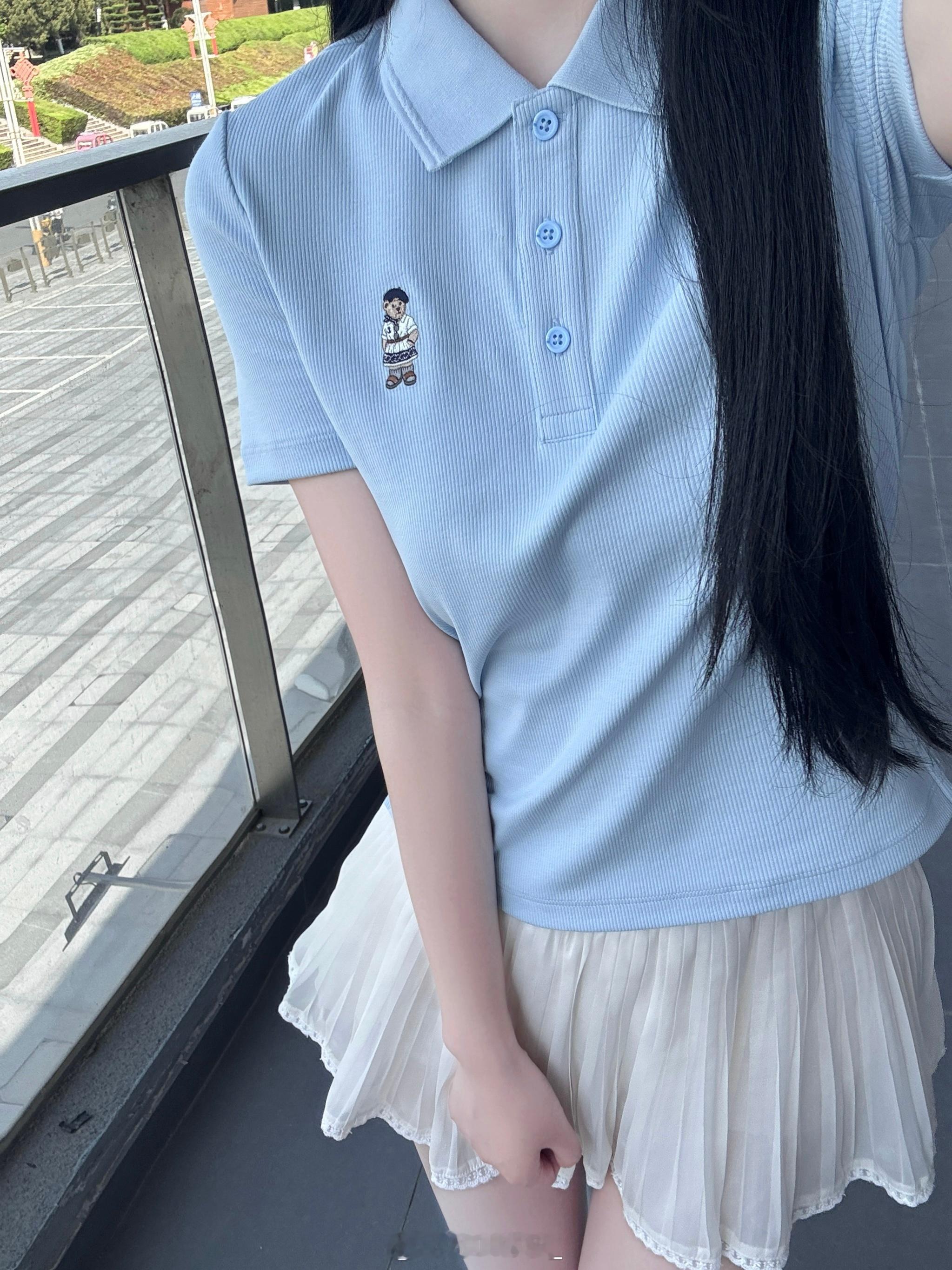 你说蓝色是你最爱的颜色🩵 