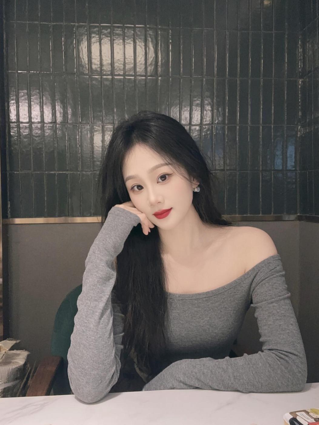 AI低饱和生活照 随变ai随便玩