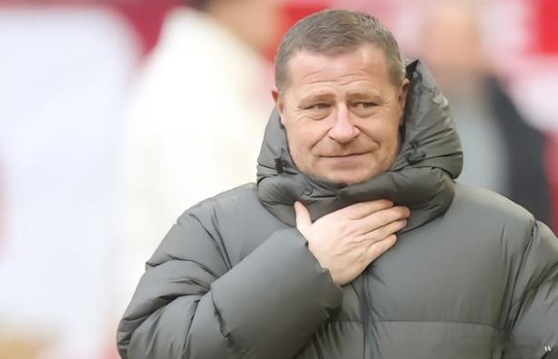 法尔克：拜仁为夏窗签左边锋和右后卫预留了8000W的预算根据记者法尔克的最新报道