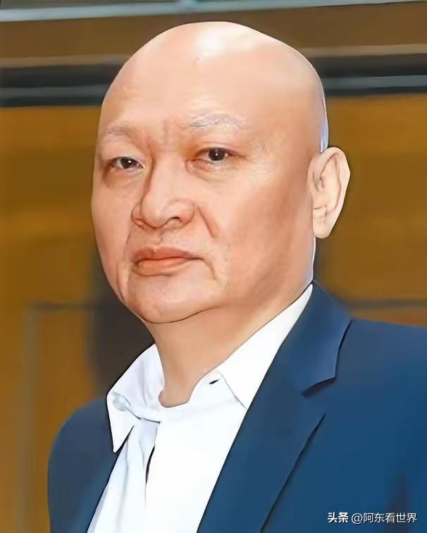 29枪，5枪爆头。
昔日呼风唤雨的“百亿赌王”林秉文，在柬埔寨街头让人打成了筛子