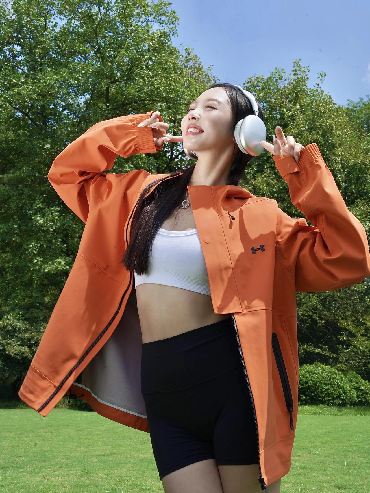 动感的音乐##靓妹倩影分享# 活力的你我#阳光活力穿搭