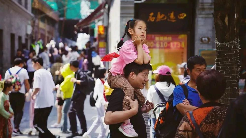 五一2.74亿人“穷游”，释放出什么信号？下半年我们应该做什么？

大数据终于出