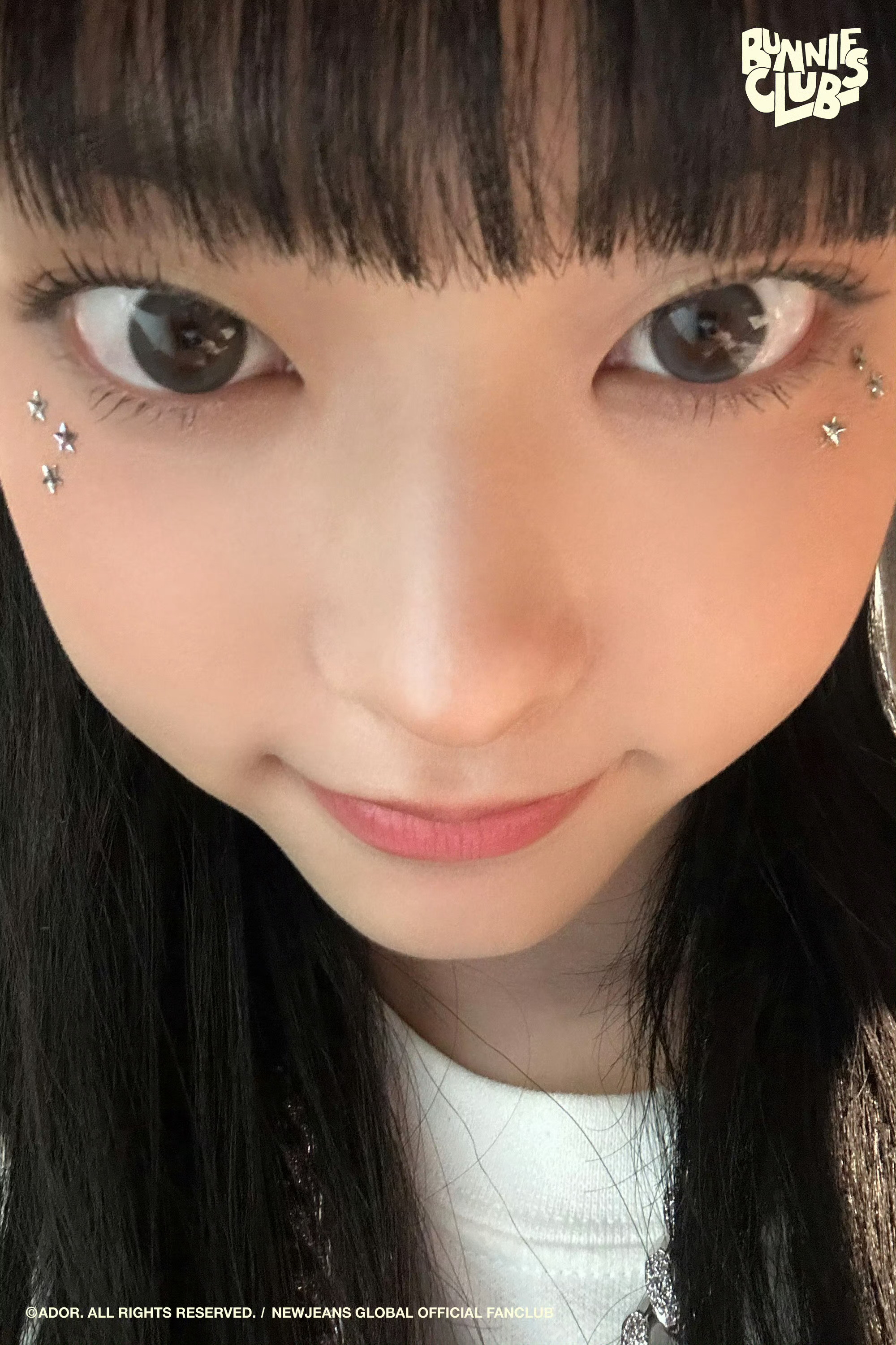 盯 