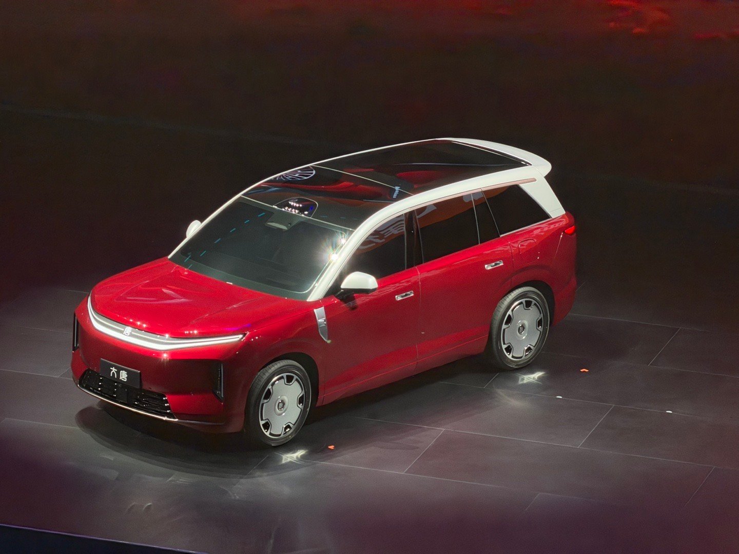 昨天近距离拍了大唐外观照，这个颜值给几分？D级SUV的顶级掌控感