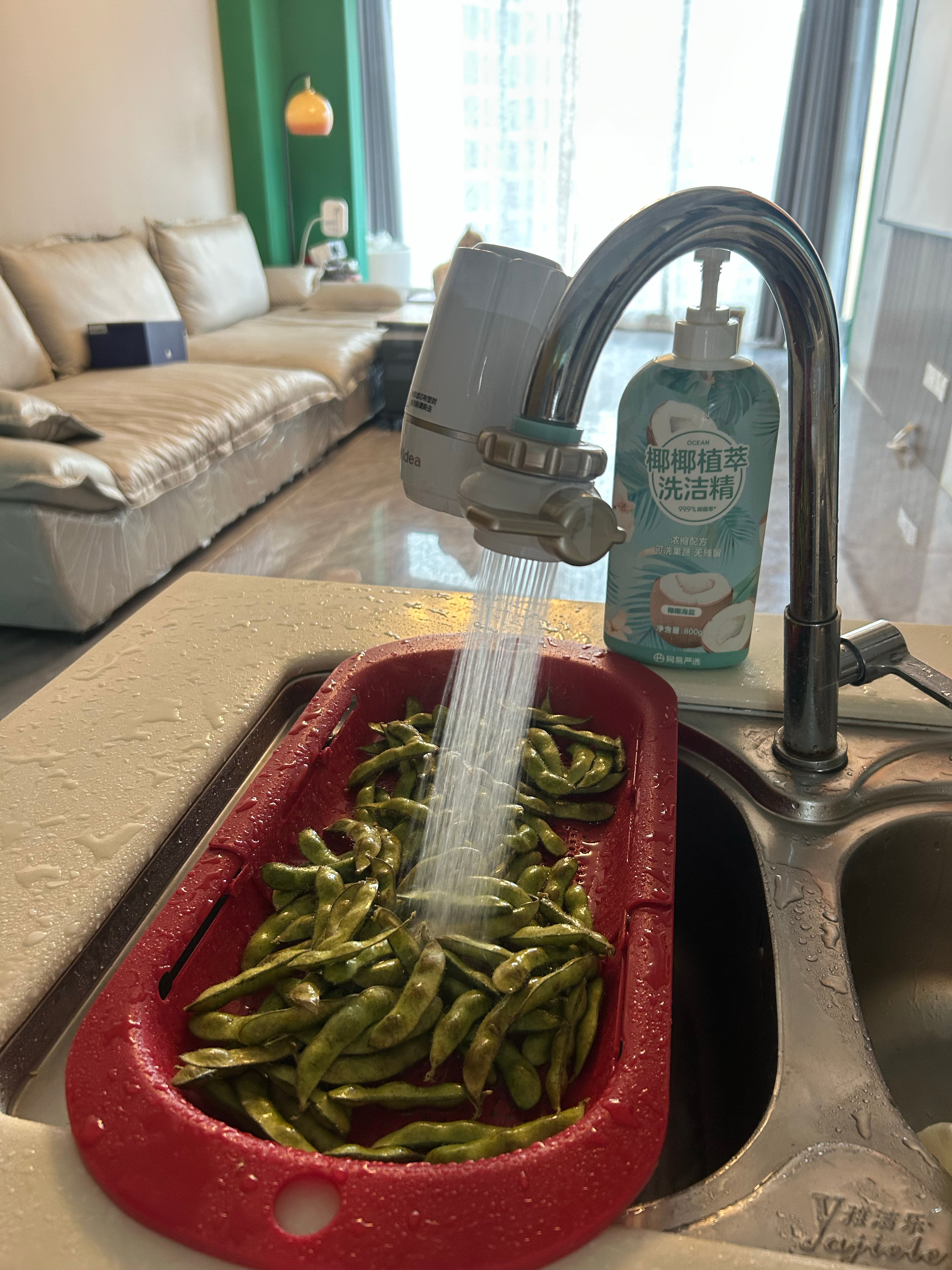 这个🍑像屁股，现在我已经练出闹钟响前十分钟就能自然醒的能力，正好十分钟，神了 
