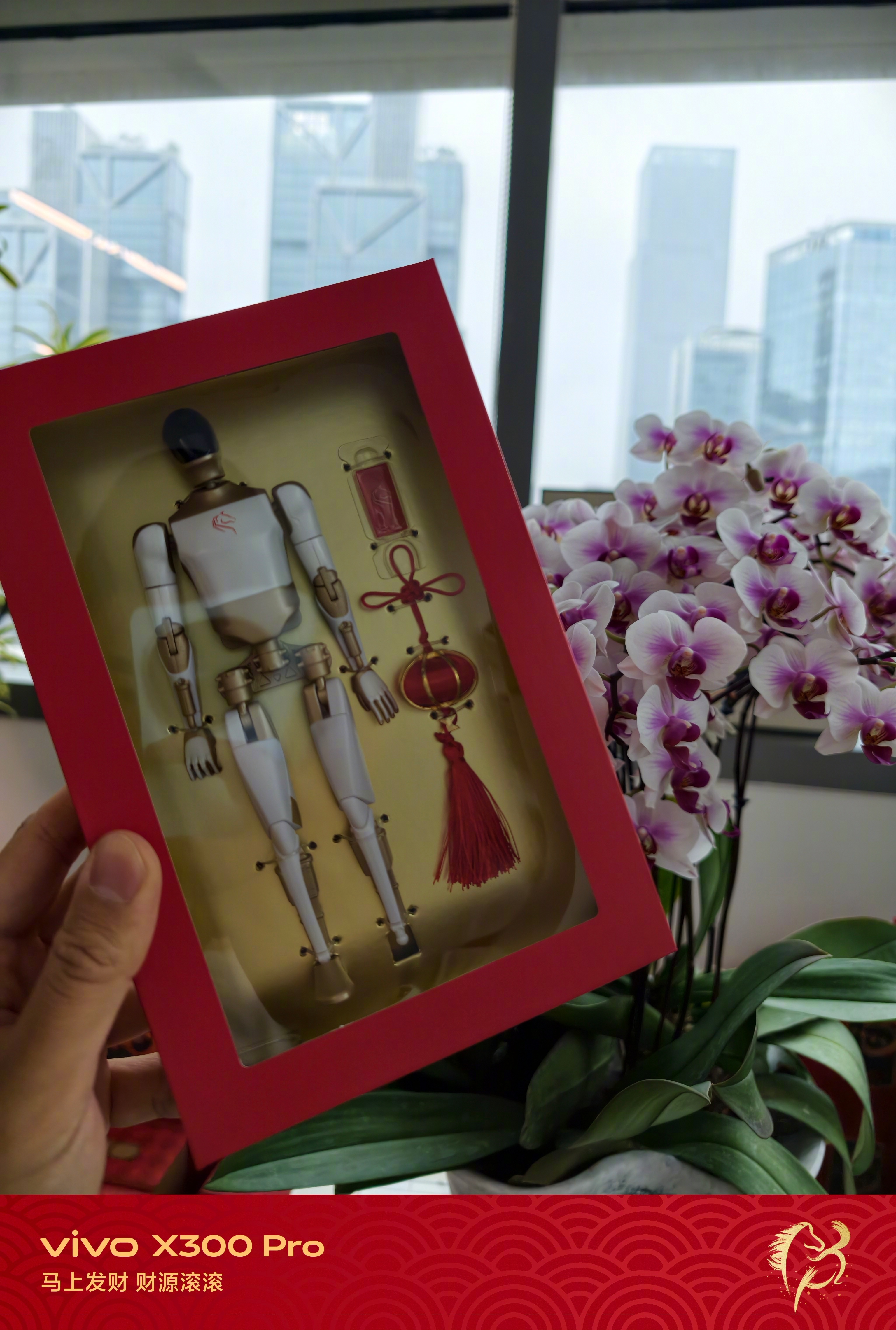 厂商特斯拉送的周边，随意评论抽1位粉。 