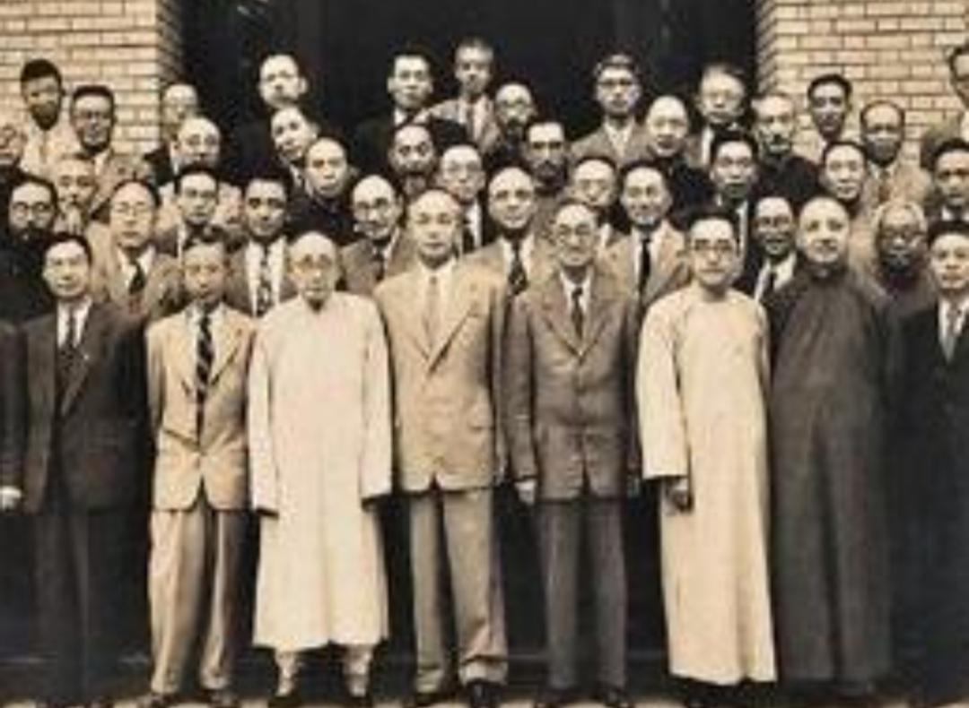 朋友们，今天咱们聊一个特别硬核、也特别容易被忽略的话题——中央研究院的成立。
