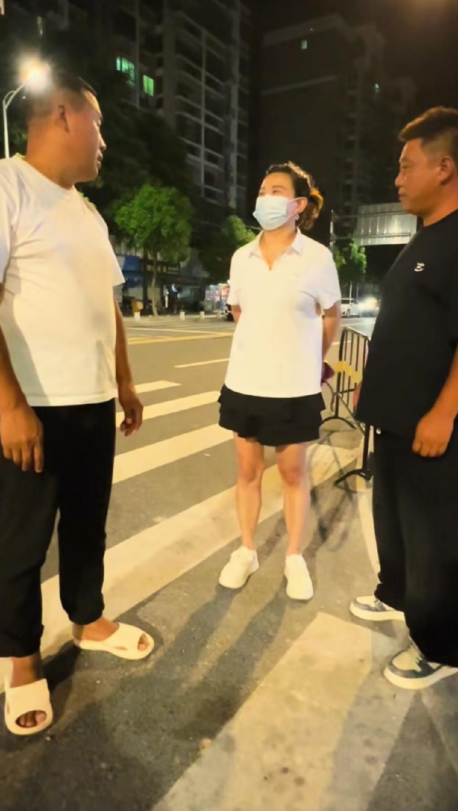 贺兄弟与白兄弟一路长途奔波，驱车二十多个小时，终于在次日凌晨三点顺利抵达厦门。两