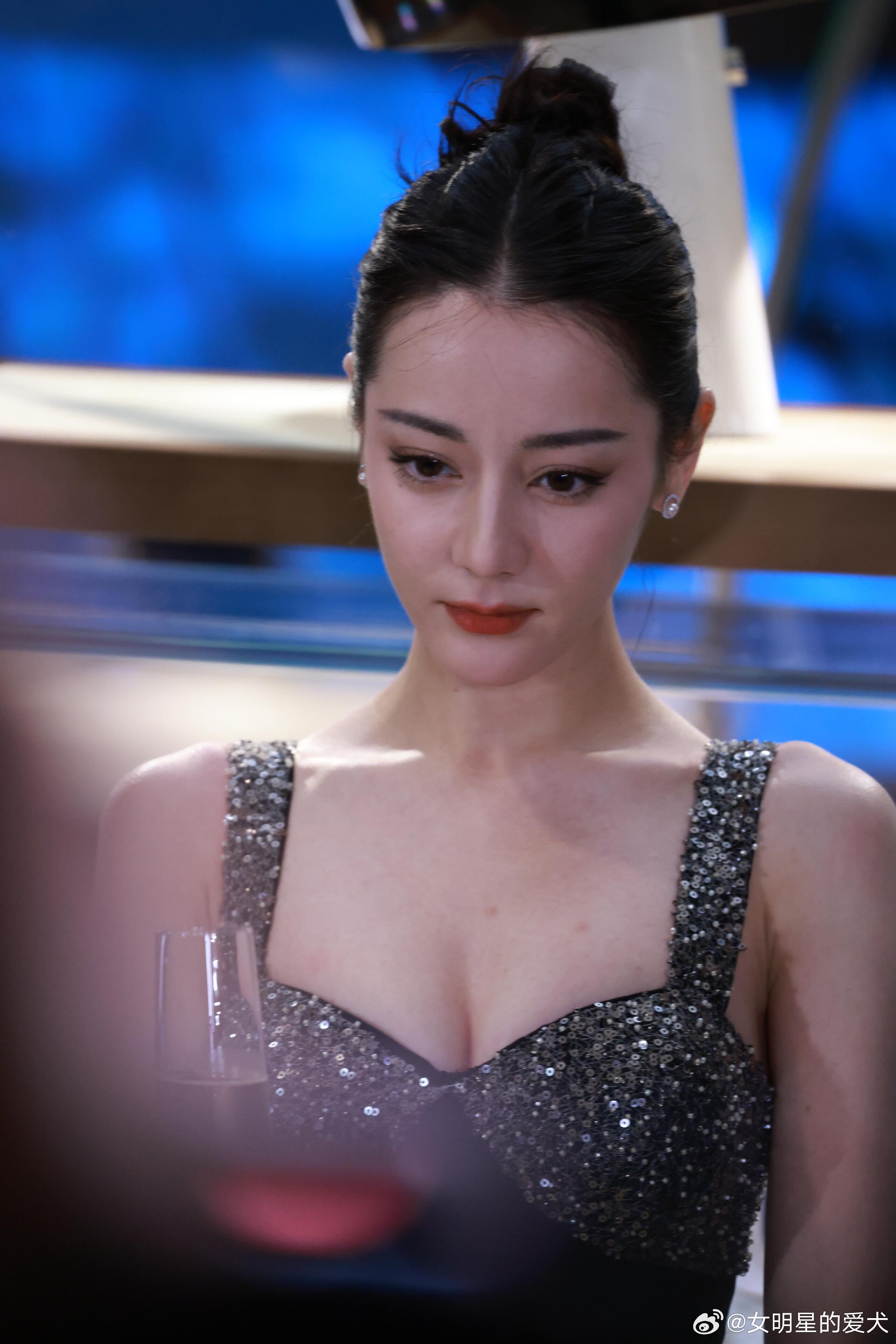 迪丽热巴 