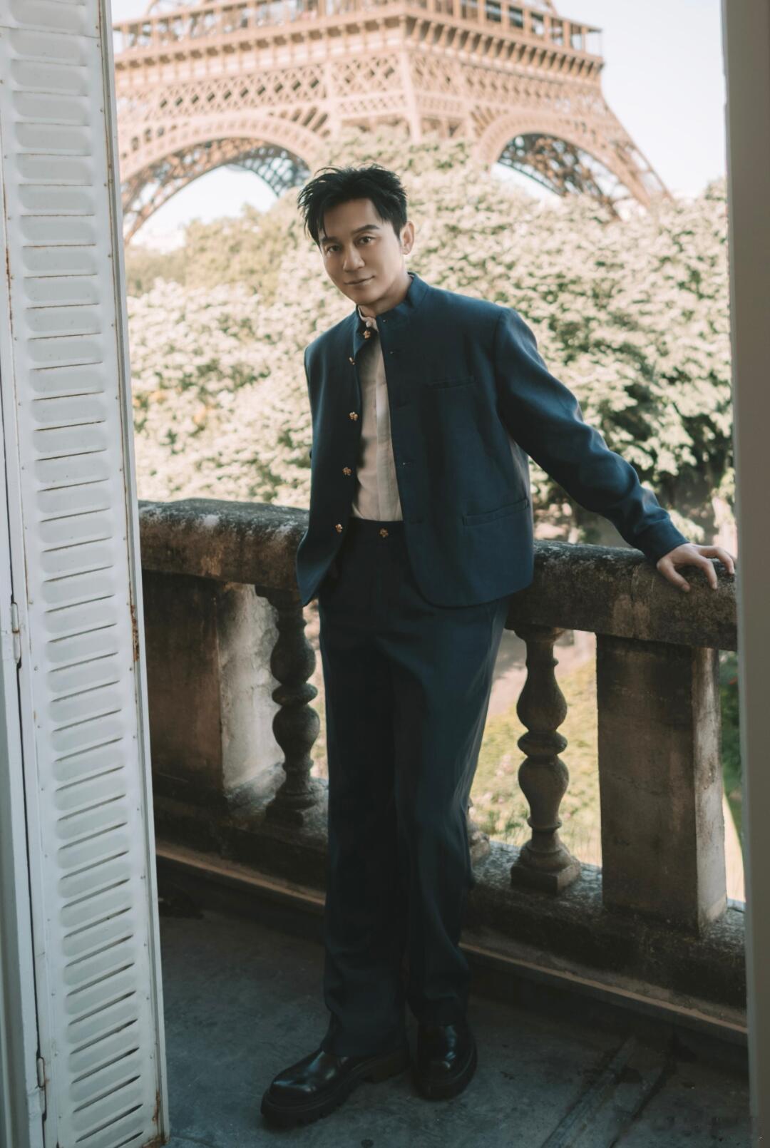 李晨还有多少惊喜是我们不知道的 佩服李晨敢于走出舒适区，放下得心应手的综艺，来到