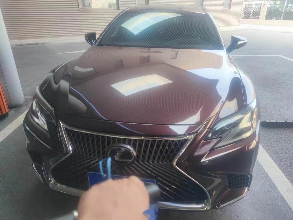百万级日系豪华D级行政轿车[酷]雷克萨斯 LS500H 豪华版 玛瑙红/丹砂要说