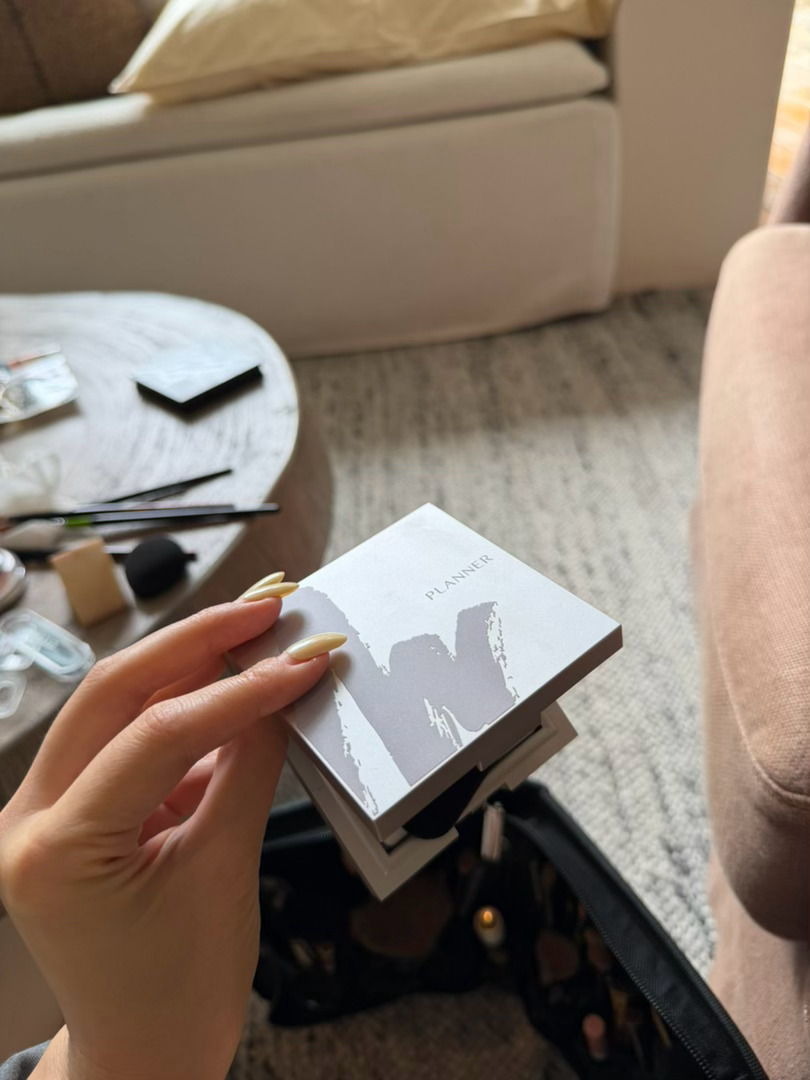 好用的发疯哈哈 但是有点懒得打字啊怎么办啊，1定妆喷雾2卡粉神物3眼影巨无敌好看