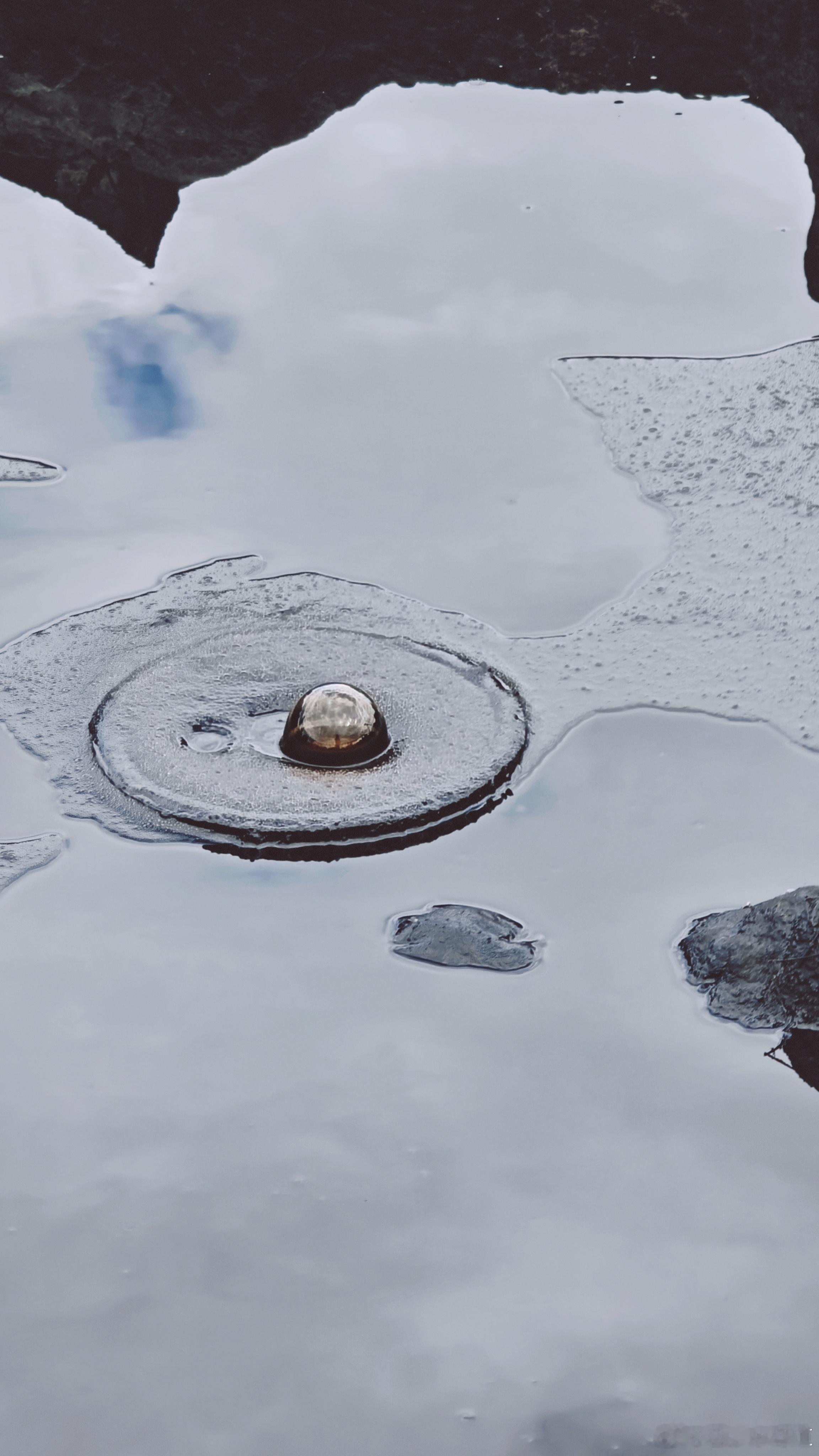 上排:14/10/2024下排:18/04/2826风沙埋了脚印，却掩不住原油的