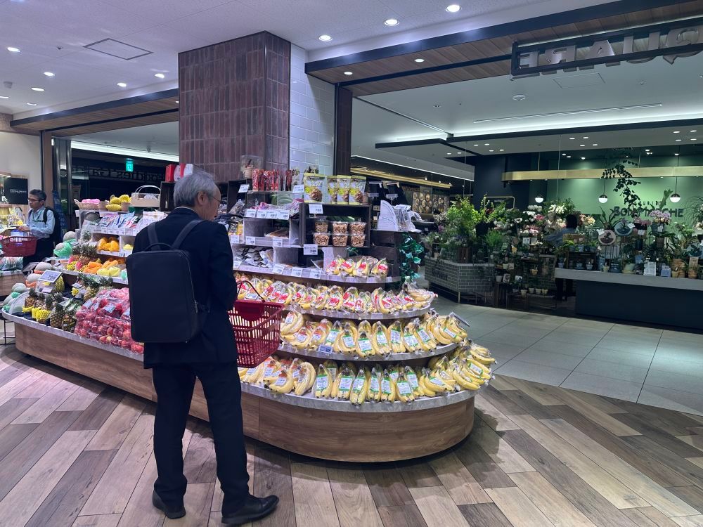 调查显示日本7月将有近2300种食品涨价新华社北京6月27日电 日本一项最新调查