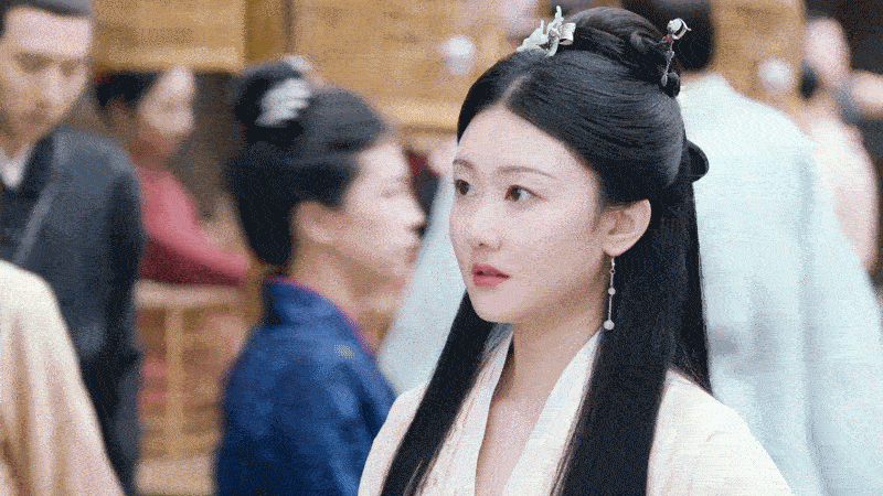 袁雨萱柳舟记家中知书达理的女儿，也是喜爱美食的七娘子。不要太爱好吧！ ​​​