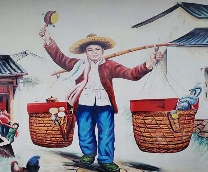 小时候最期待的一个人，是收鸭毛，卖弹子糖的。
这个人会收烂鞋，收鸭毛，
卖冰棍，