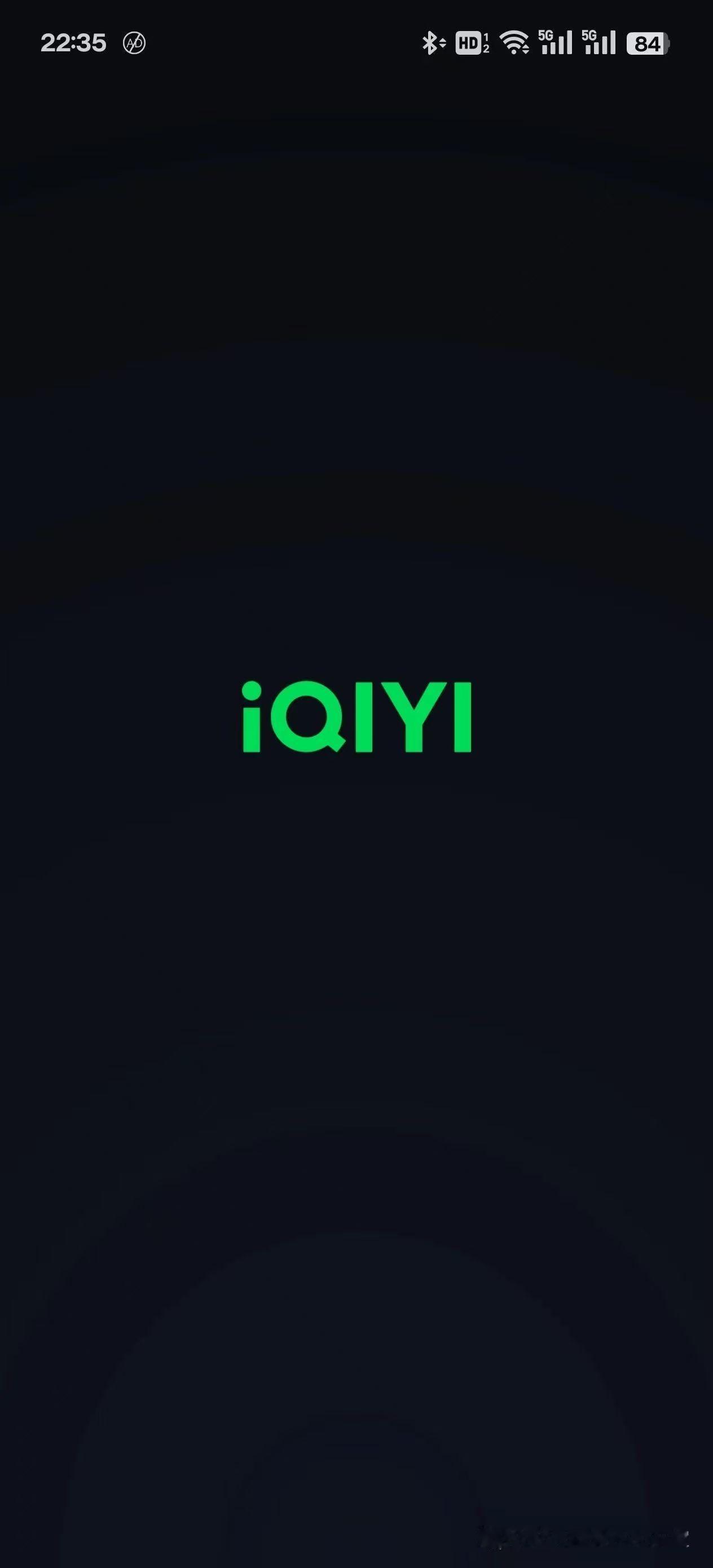 爱奇艺国际版的页面好干净啊没有广告找视频感觉特别方便！ ​​​