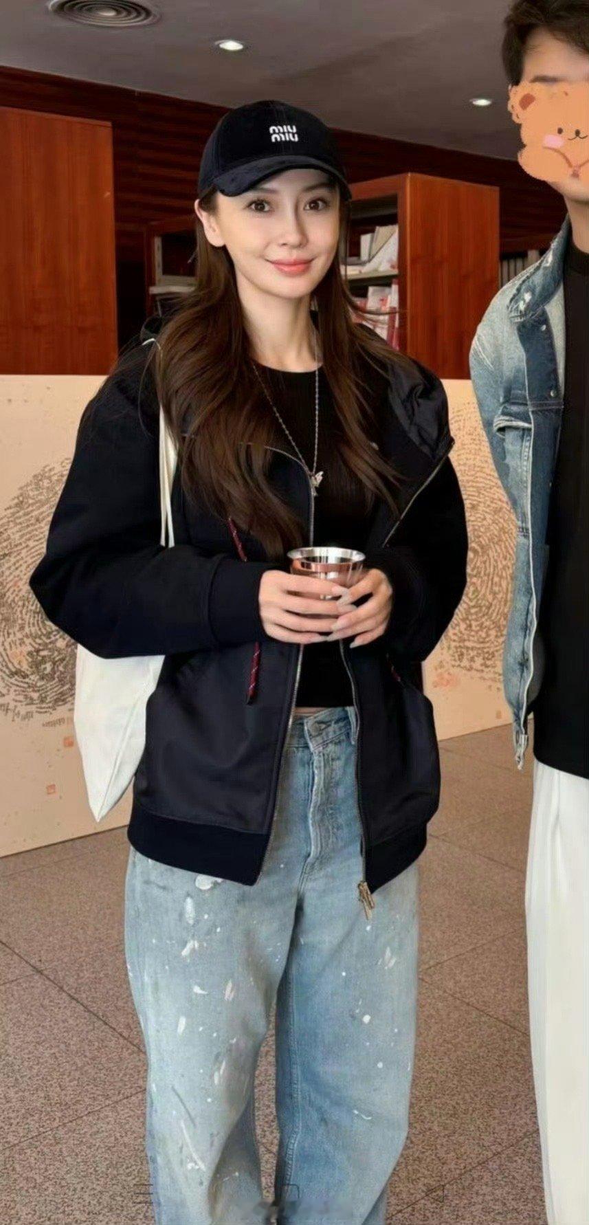 Angelababy杨颖、白鹿  参加广电培训生图，奔跑吧姐妹 