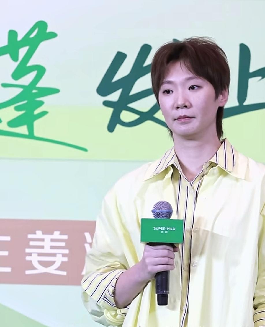 全网最寒心的人，
估计就是王曼昱了，
不是因为她半年四次输给外协，也不是因为她退