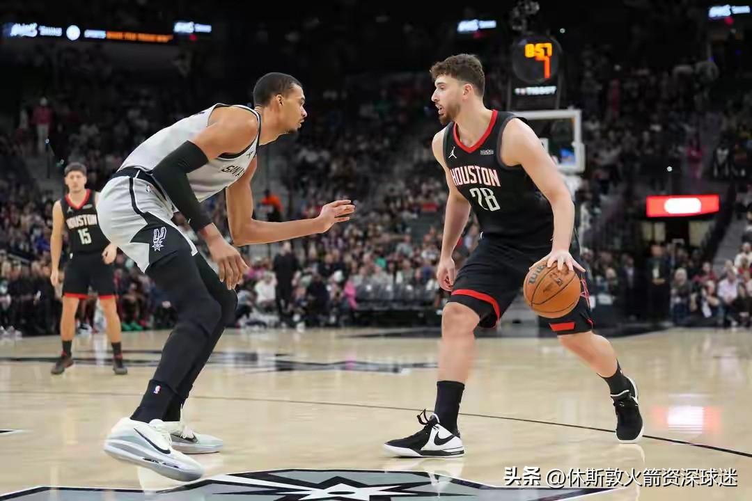 火箭队重建吧！！！用申京➕27两首轮29两首轮➕舔头换取爱德华兹。首发谢坡德华子