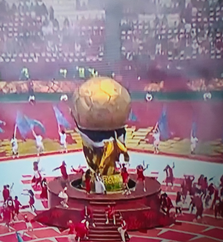 加拿大开幕式 翻车加拿大常干这种事，不意外！ 2010温哥华冬奥，圣火台就有一根
