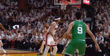 热火真要被3-0领先被翻盘了吗？
第四战主场输球后，我就觉得热火这是放虎归山，很