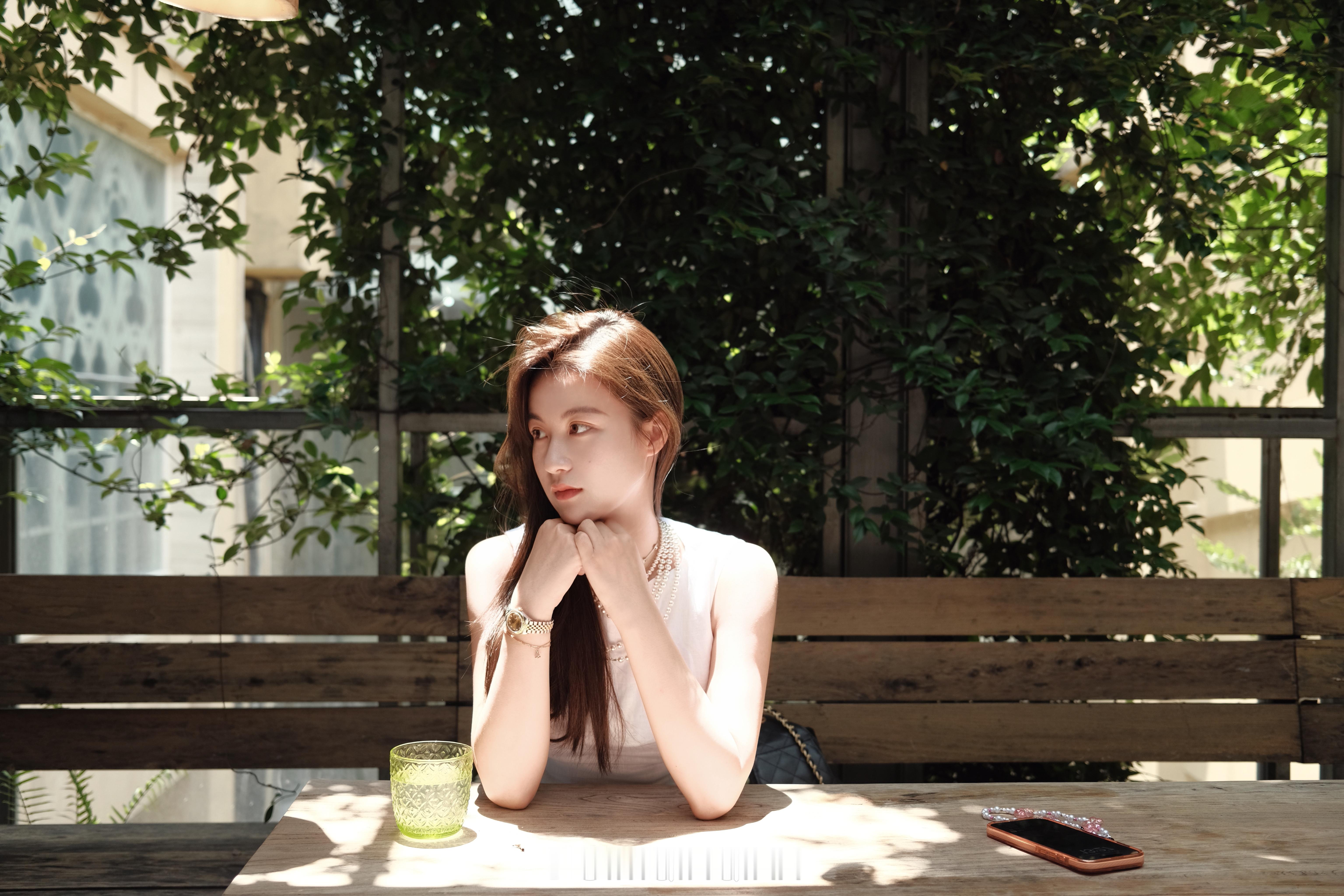 strawberries and cigarettes always taste