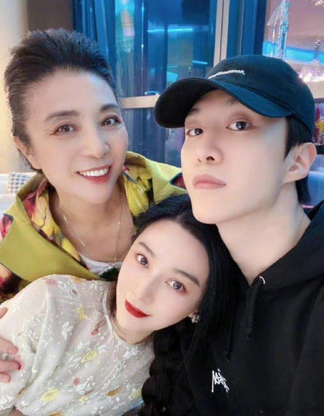 范丞丞 呕吐文案⁉️被范丞丞爸妈气质惊讶到了💥🔥 