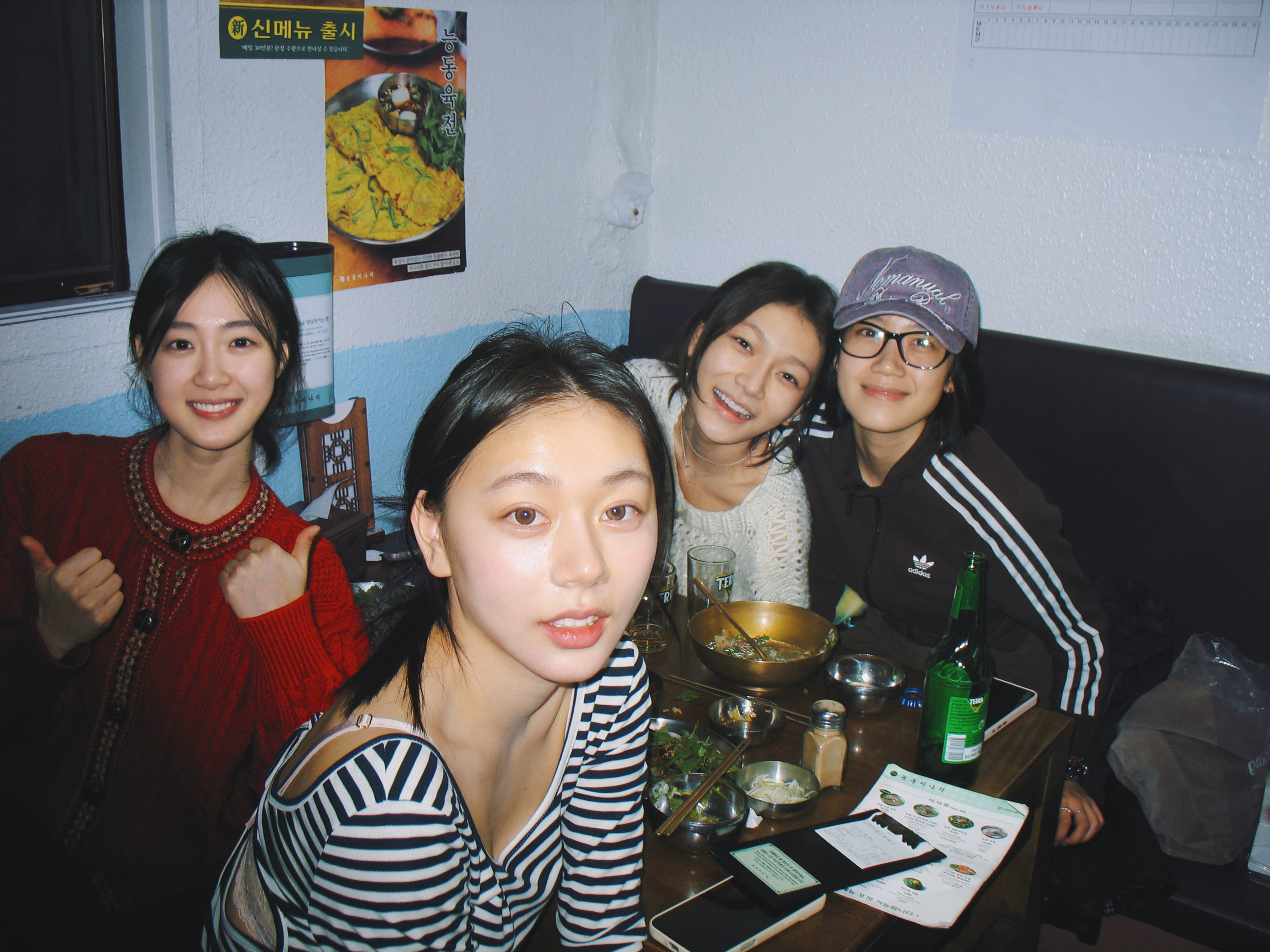 四朵金花 p1等多年以后  四个小老太再看会怀念会掉小珍珠 