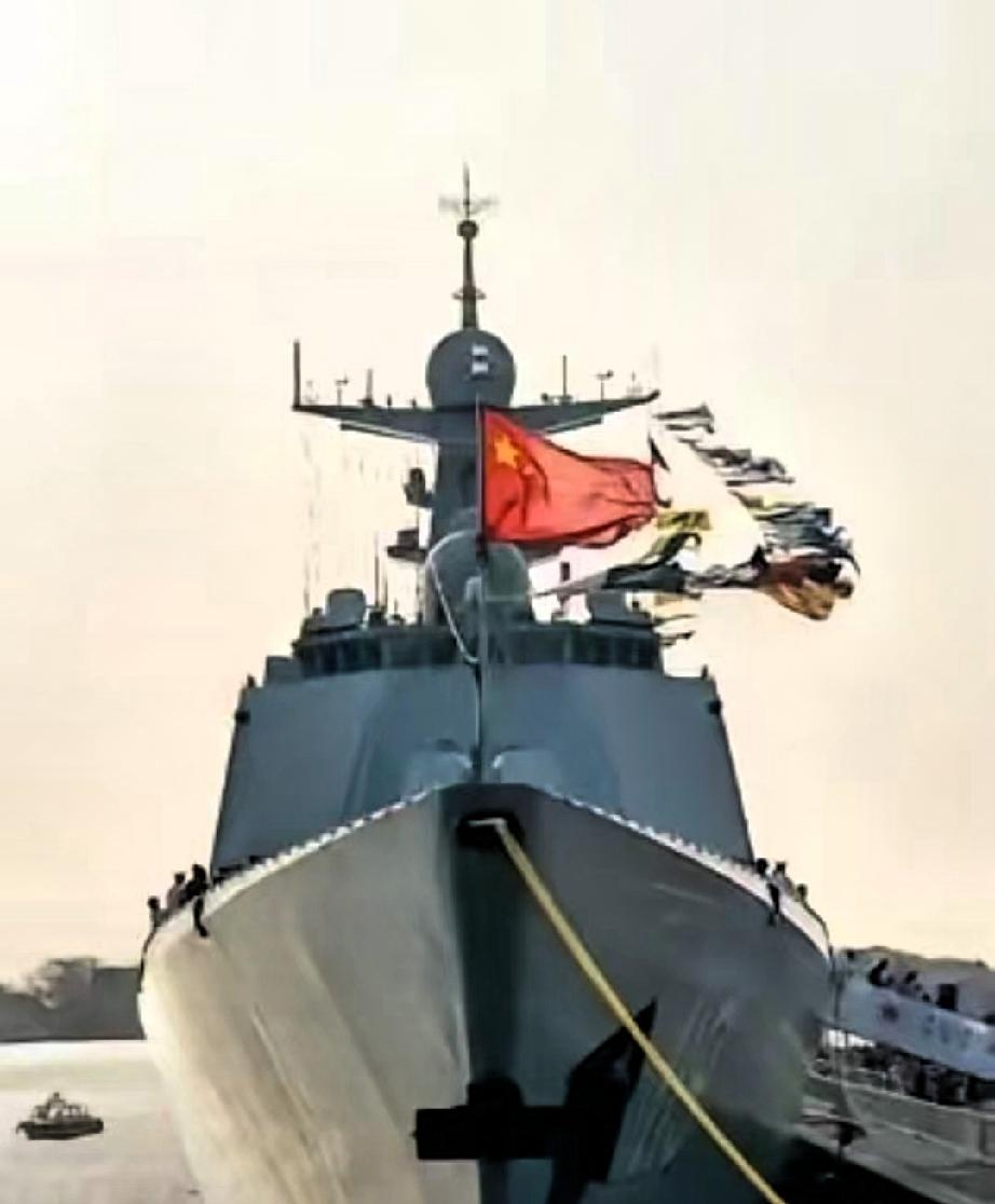 无论是中国的导弹，还是中国的航母，日本嘴上说不怕。这话他们自己信吗？明面上的拳头