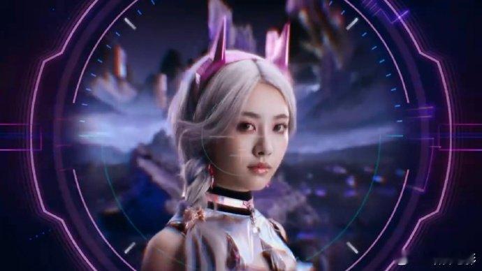 #张艺兴女团cos大片#R.E.D女团cos大片惊艳亮相！电糖天使皮肤点燃舞台，