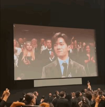 易烊千玺是不是要火遍全球了！他主演的电影《狂野时代》在戛纳电影节主竞赛单元获得了