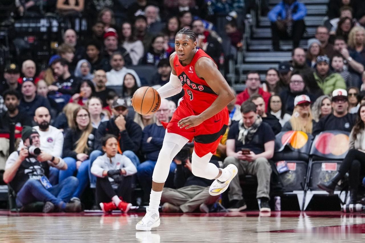 4月24日讯  季后赛东部首轮G3，猛龙126-104战胜骑士。赛后，猛龙球员巴