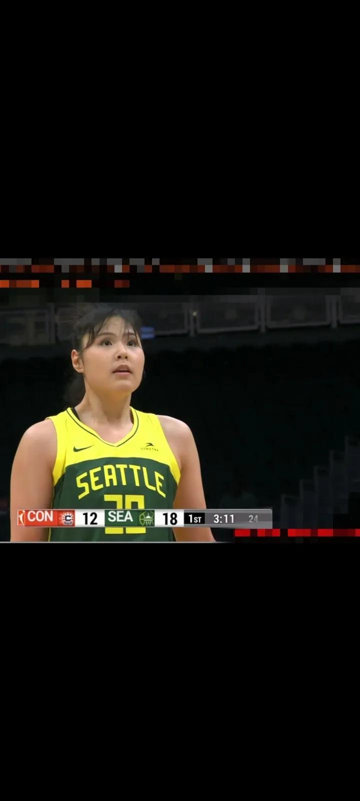 不愧中国女篮现役最强国手！WNBA季前赛首秀李月汝两双！中国女篮西雅图风暴79比