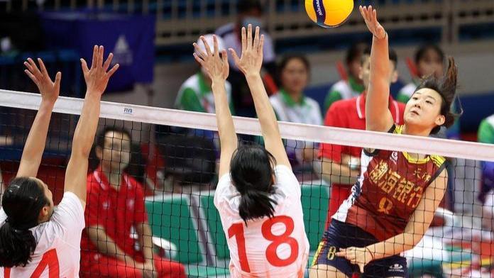 2026年2月25日晚，排超季后赛战火重燃，北京北冰洋女排客场挑战劲旅天津。在两